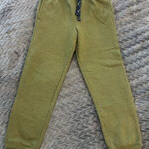 NWOT Cat & Jack Kids Olive Joggers